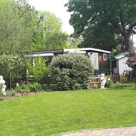 Bed And Breakfast Bij Hooisma 캠펜 외부 사진